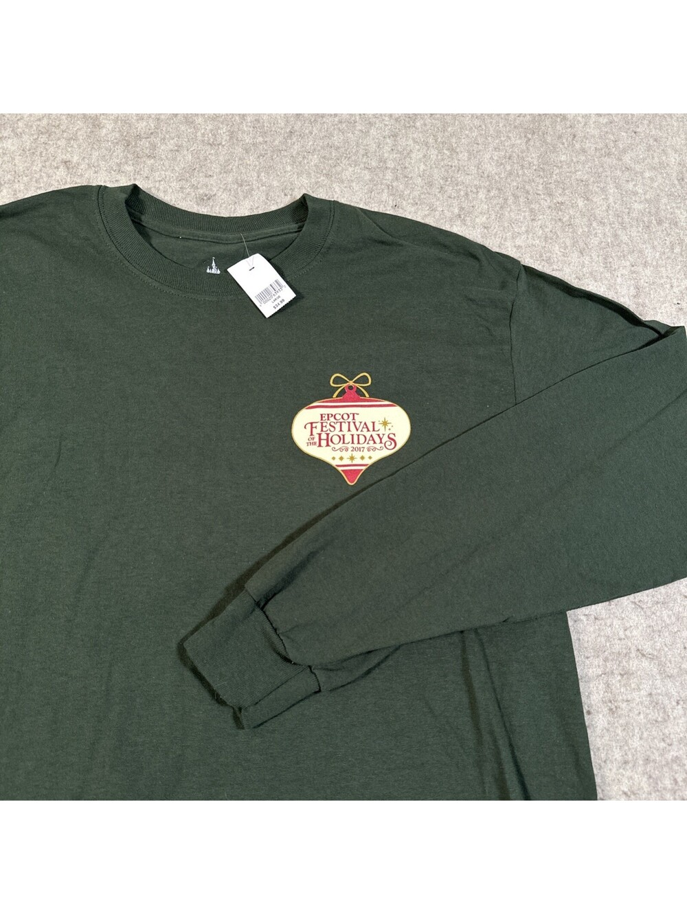 Disney Parks Epcot 2017 Shirt Large Festival the Holidays Chip Dale Long Sleeve